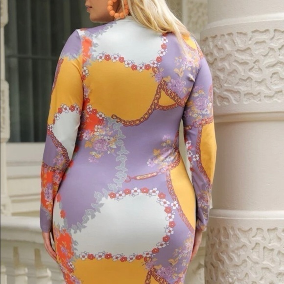 👗 NWT Long Sleeve Dress Body Fitting Super Stylish Asymmetric color blotches 👗 - Picture 4 of 5